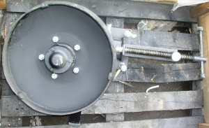 Механизм колеса в сборе с колесом РЗЗ.06.000 (колесо 5 шпилек ) 3-4 корпусные плуги